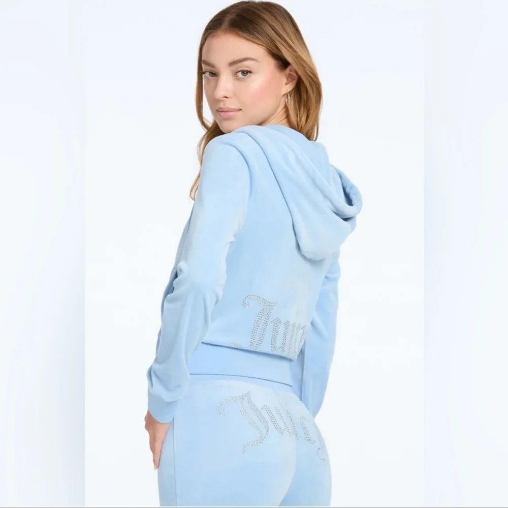 Stylish Juicy Couture tracksuit. Frosted light blue velour with iconic logo. - Picture 2 of 11
